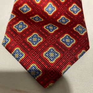 Robert Talbots Best Of Classic Red Gold Blue 100% Silk Made In USA